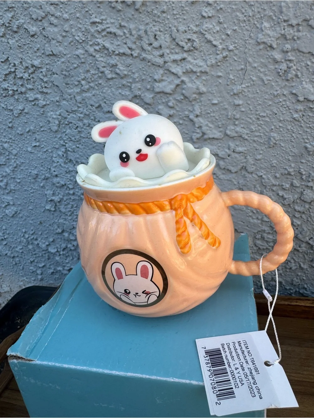 Cute Bunny Ceramic Mug with Lid Lucky Fortune Bag Peach Orange Kawaii NWT 5”